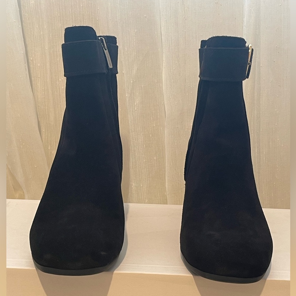La CANADIENNE. Boots, black suede